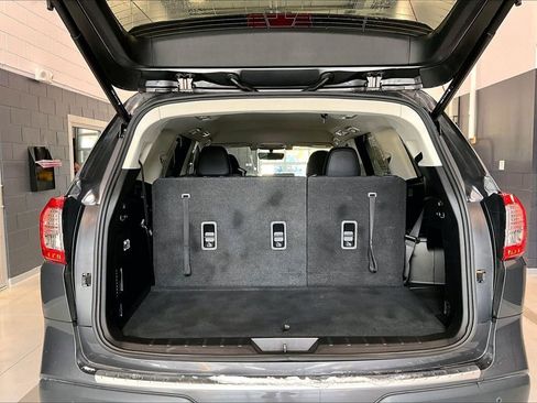 Used 2022 Subaru Ascent Limited image 24