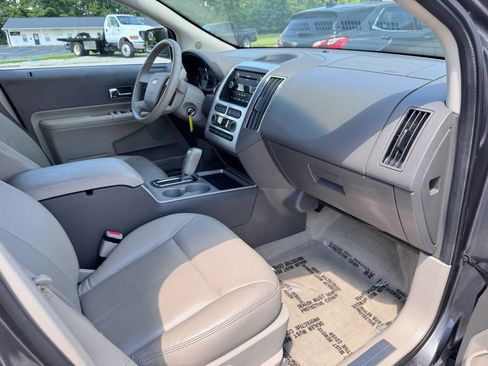 Used 2010 Ford Edge Limited FWD image 26