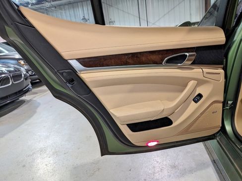 Used 2011 Porsche Panamera 4S image 17