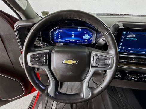 Used 2023 Chevrolet Silverado 1500 LT AWD/4WD image 18