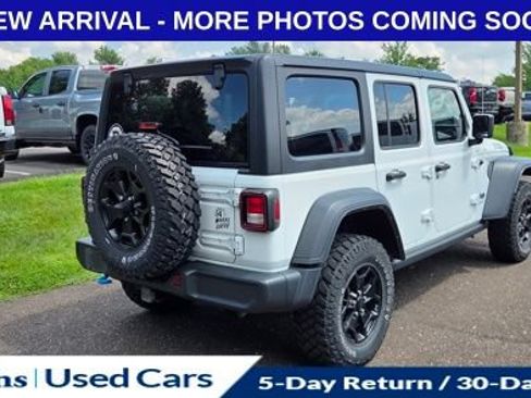 Used 2023 Jeep Wrangler Unlimited w/ Cold Weather Group AWD/4WD image 11
