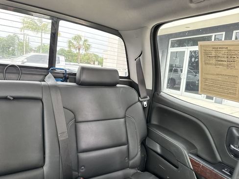 Used 2018 GMC Sierra 1500 SLT AWD/4WD image 19