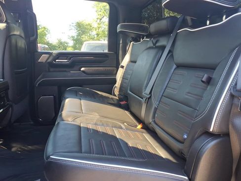 Used 2025 GMC Sierra 2500 AT4X w/ AT4X AEV Edition AWD/4WD image 18
