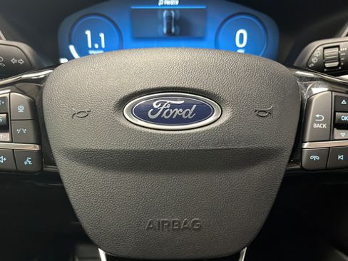 Used 2024 Ford Escape Platinum AWD/4WD image 15