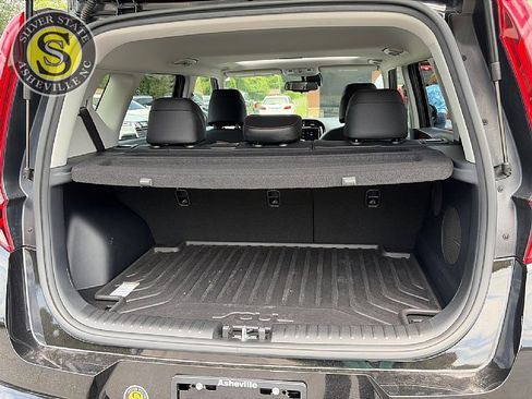 Used 2020 Kia Soul GT-Line Turbo FWD image 25