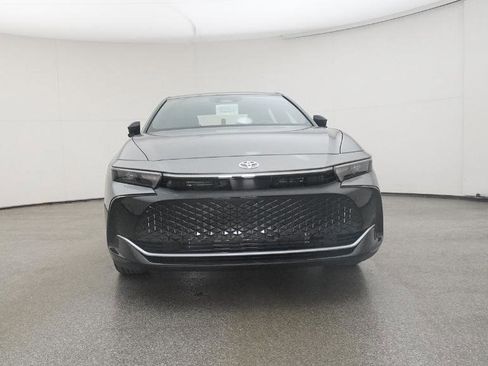 New 2026 Toyota Crown XLE image 18