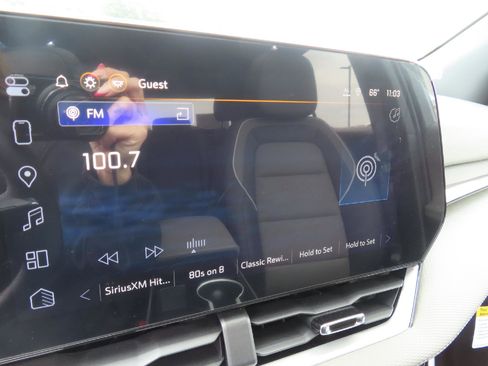 New 2025 Chevrolet Equinox LT w/ Convenience Package II image 20