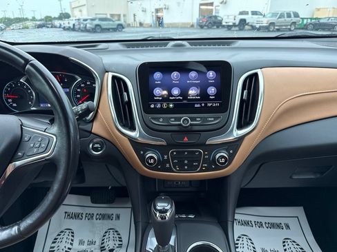 Used 2020 Chevrolet Equinox Premier FWD image 17