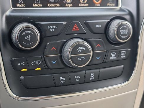Used 2015 Jeep Grand Cherokee Overland RWD image 16