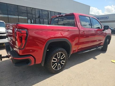 Used 2025 GMC Sierra 1500 AT4 w/ AT4 Premium Package AWD/4WD image 7