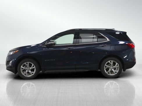 Used 2018 Chevrolet Equinox Premier image 2