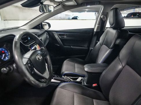 Certified 2017 Toyota Corolla SE w/ SE Premium Package FWD image 19