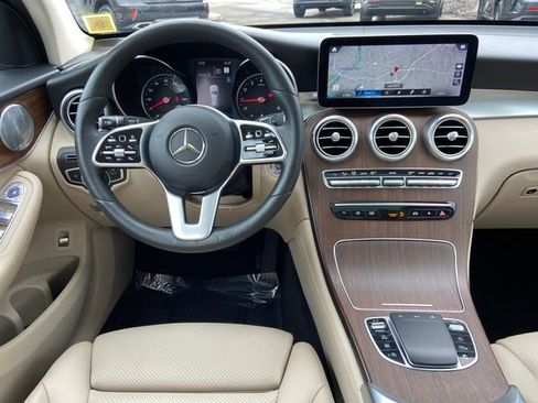 Used 2020 Mercedes-Benz GLC 300 4MATIC image 12