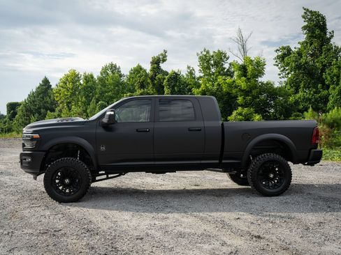 New 2026 RAM 2500 Laramie w/ Night Edition AWD/4WD image 13
