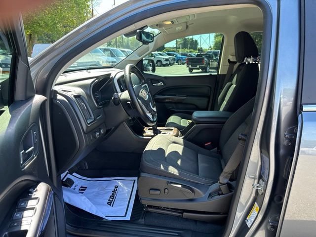 Used 2020 GMC Canyon SLE w/ Elevation Edition AWD/4WD image 17