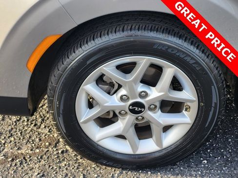 Used 2024 Kia Soul LX w/ Option Group 015 image 8