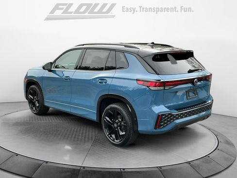 New 2026 Volkswagen Tiguan SE R-Line image 5