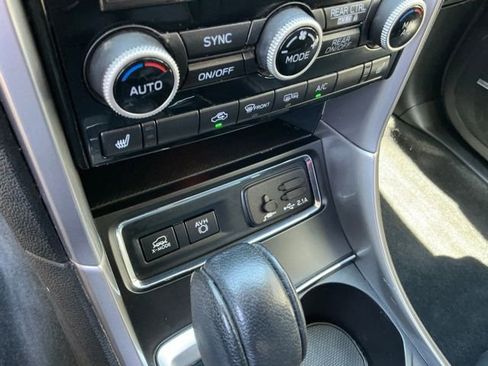 Used 2019 Subaru Ascent Limited AWD/4WD image 22