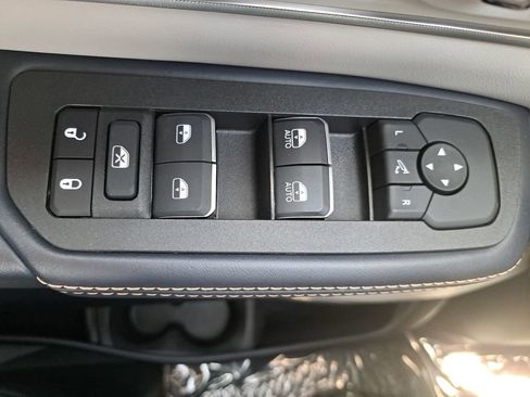 Used 2025 RAM 1500 Tungsten w/ Trailer Tow Group image 28