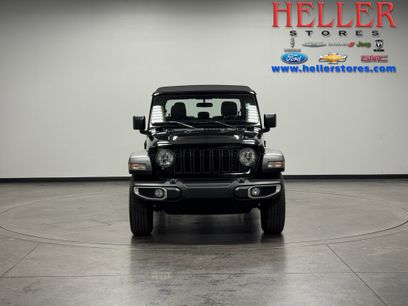 Used 2024 Jeep Gladiator Sport