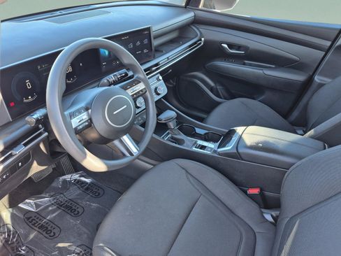 Certified 2025 Hyundai Tucson SE AWD/4WD image 19