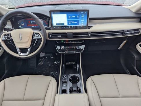 New 2026 Lincoln Corsair Premiere image 12