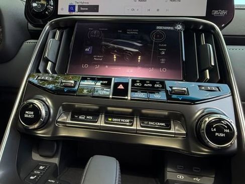 New 2025 Lexus LX 700h F Sport AWD/4WD image 14