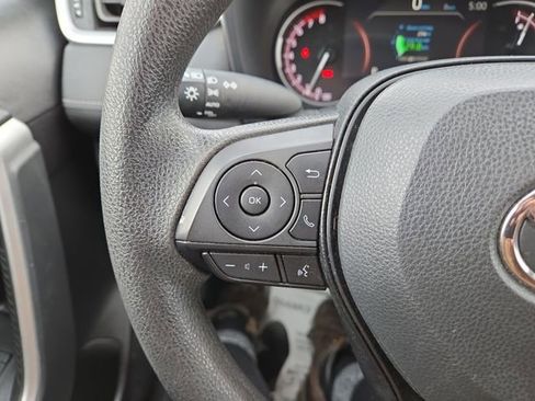 Used 2023 Toyota RAV4 XLE image 17