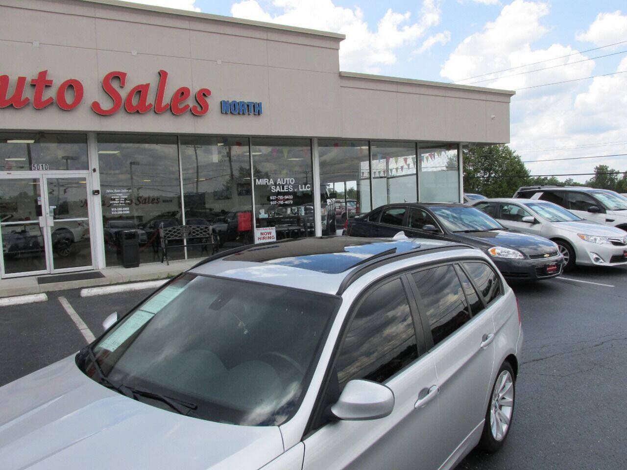 Used 2011 BMW 328i xDrive Wagon AWD/4WD image 3