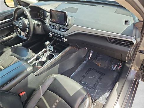 Used 2024 Nissan Altima 2.5 SR FWD image 22