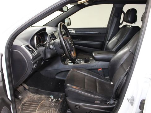 Used 2020 Jeep Grand Cherokee Altitude image 19