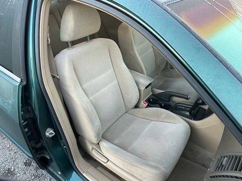 Used 2003 Honda Accord LX image 16