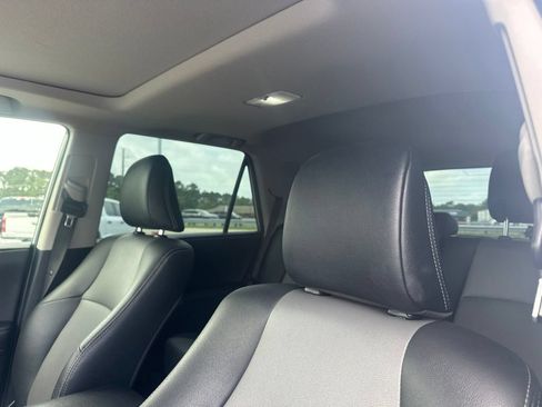 Used 2021 Toyota 4Runner SR5 Premium w/ Moonroof Package RWD image 14