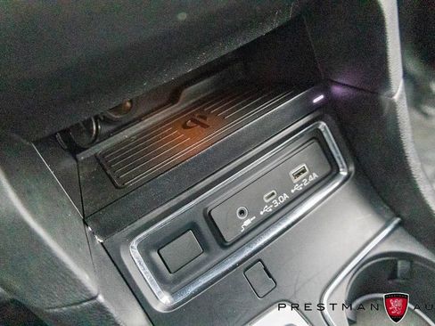 Used 2024 Subaru Ascent Limited image 32