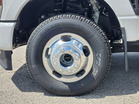 New 2026 Ford F350 Platinum AWD/4WD image 8