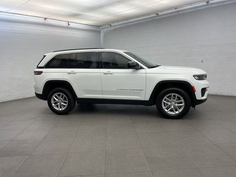 New 2026 Jeep Grand Cherokee Laredo X image 2