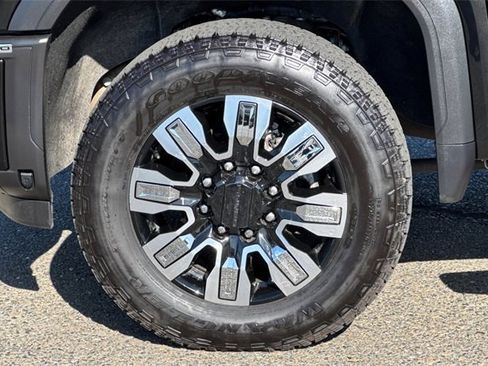 Used 2024 GMC Sierra 2500 Denali w/ Denali Reserve Package image 43