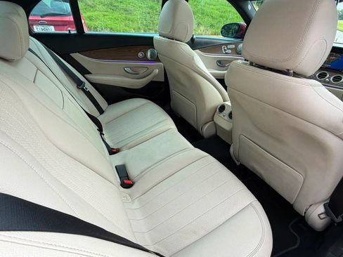 Used 2018 Mercedes-Benz E 300 image 28