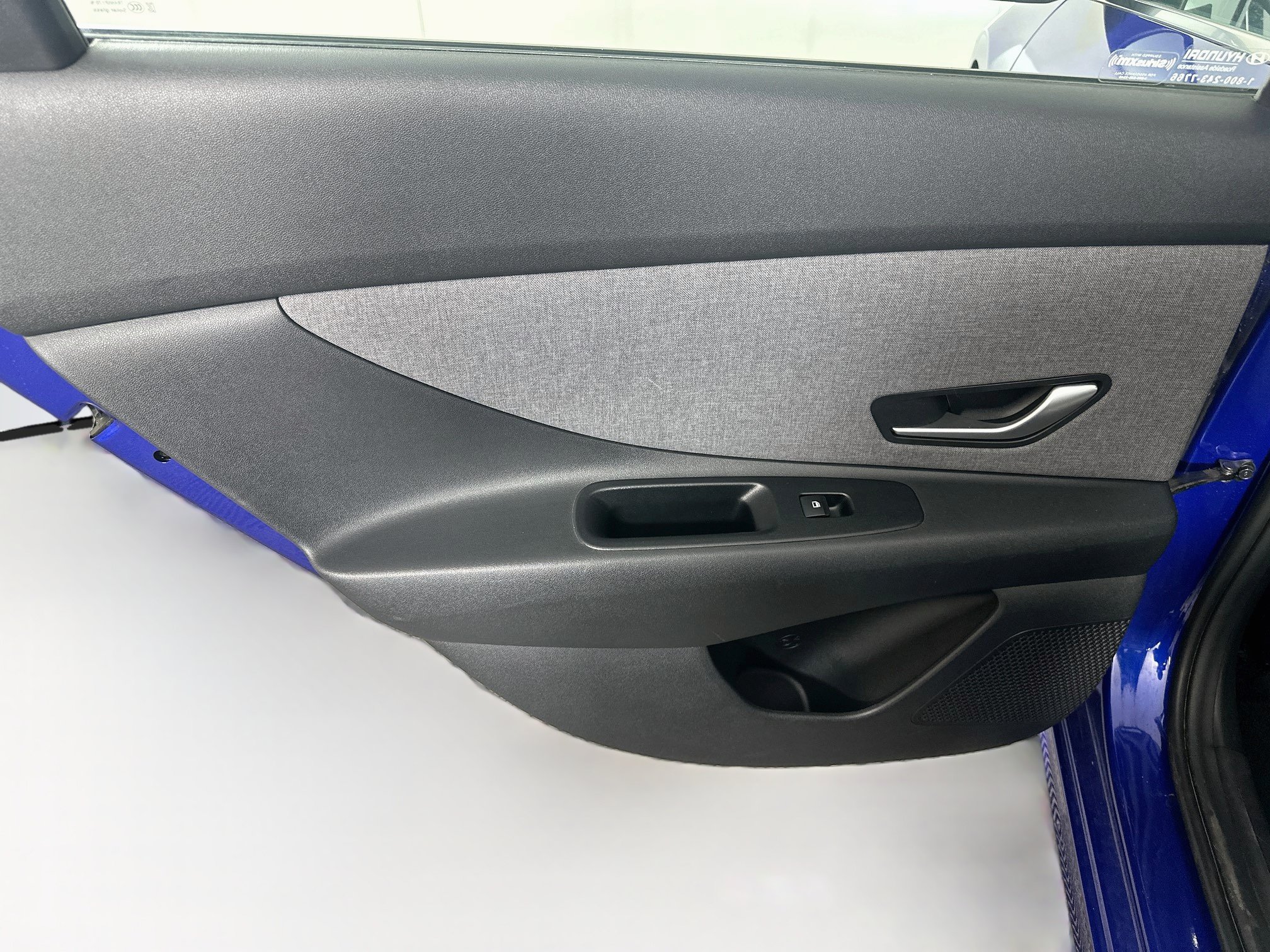 Used 2024 Hyundai Elantra Limited FWD image 27