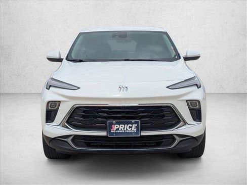 Used 2025 Buick Encore GX Preferred image 2