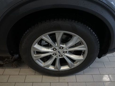 Used 2021 Ford Explorer XLT w/ Equipment Group 202A image 15