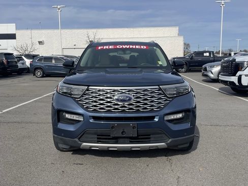 Used 2020 Ford Explorer Platinum w/ Premium Technology Package image 2