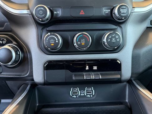Used 2022 RAM 1500 Big Horn AWD/4WD image 22