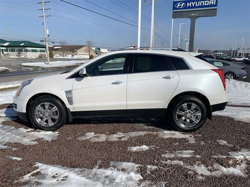 Used 2014 Cadillac SRX Luxury w/ Driver Assist Package image 5
