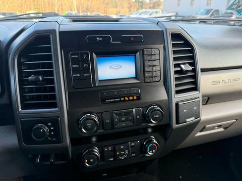 Used 2019 Ford F250 XL w/ STX Appearance Package image 26