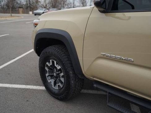 Used 2019 Toyota Tacoma TRD Off-Road image 35
