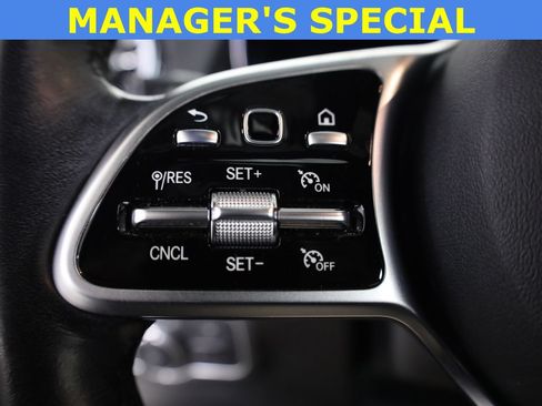 Used 2022 Mercedes-Benz GLB 250 4MATIC image 12