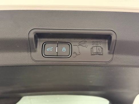 Used 2023 Ford Explorer XLT w/ Equipment Group 202A image 38