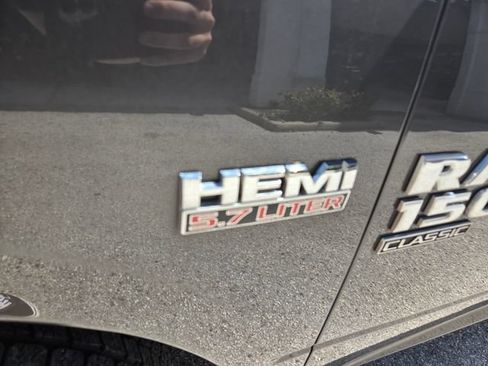 Used 2021 RAM 1500 Classic SLT RWD image 3