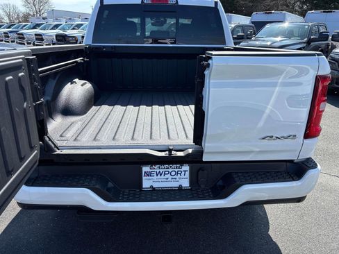 New 2025 RAM 1500 Big Horn image 4